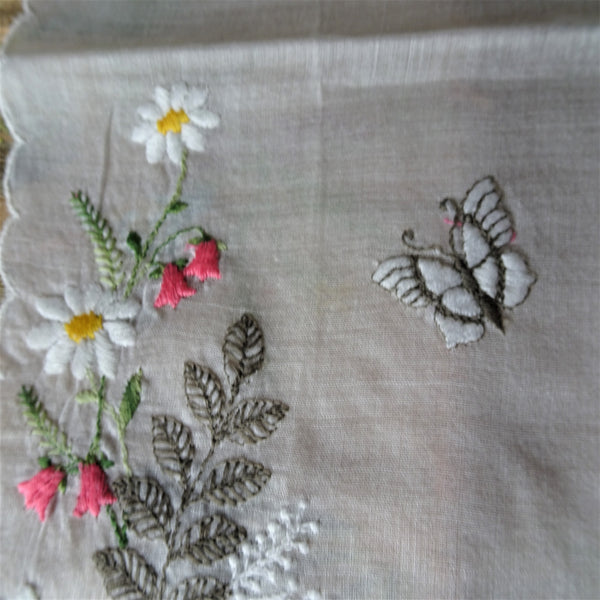 Bewudy 6pcs Vintage Floral Embroidered Handkerchiefs For Women | Butterfly Lace Cotton Hankies For Wedding, Party & Everyday Use-996383