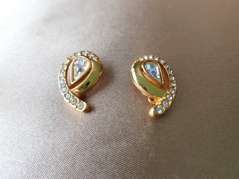 LOVELY Vintage Earrings, Signed SAL Swarovski Crystal Earrings ,Clip On Earrings, Swarovski Pave' Crystal,Collectible Vintage Jewelry