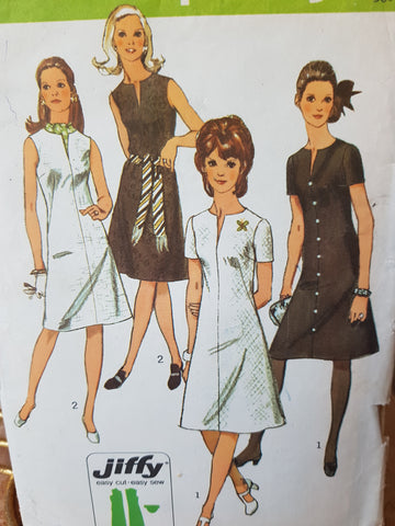1970s CLASSY Dress Pattern SIMPLICITY 9221 Jiffy A Line Dress with Slash Front Neckline Bust 40 Vintage Sewing Pattern