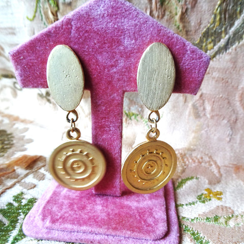 GLAM 1980s Drop Earrings, Brushed Gold Tone Clip On Earrings, Dangle Earrings, Collectible Vintage Jewelry