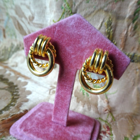 CLASSY Vintage Earrings, Gleaming Gold Tone Metal Pierced Earrings, Collectible Vintage Jewelry