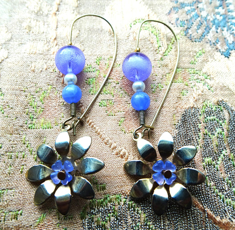 BEAUTIFUL Vintage Artisan Drop Earrings, Amethyst Color Glass Beads, Pierced Earrings, Unique Dangle Earrings, Collectible Vintage Jewelry