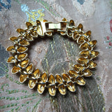 BEAUTIFUL Vintage Bracelet, White Enamel and Gleaming Gold Tone, Elegant Design, Collectible Vintage Jewelry