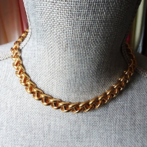 CLASSY Vintage Modernist Necklace, Lovely Gold Tone, Day or Evening Necklace, Collectible Vintage Jewelry