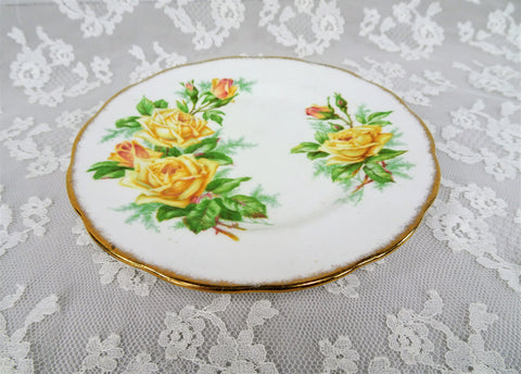 BEAUTIFUL Vintage Tea Rose Plate,Royal Albert English Bone China, Bread and Butter or Dessert Plate, Replacement China, Collectible English China