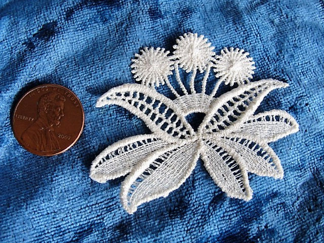 LOVELY Antique Small Lace Applique, DOLL Size Lace Applique, Doll Clothing, Childrens Clothing Applique, Lace Trims