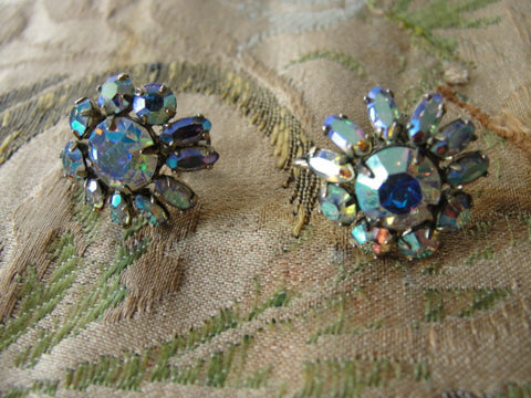 DAZZLING Signed SHERMAN Aurora Borealis Rhinestone Screw Back Earrings Vintage Costume Jewelry