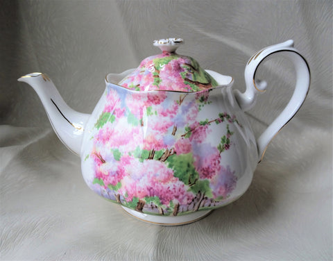 BEAUTIFUL Vintage Teapot, English Bone China 5 Cup Teapot, Royal Albert BLOSSOM TIME, Romantic Pinks, Collectible Vintage Teapots