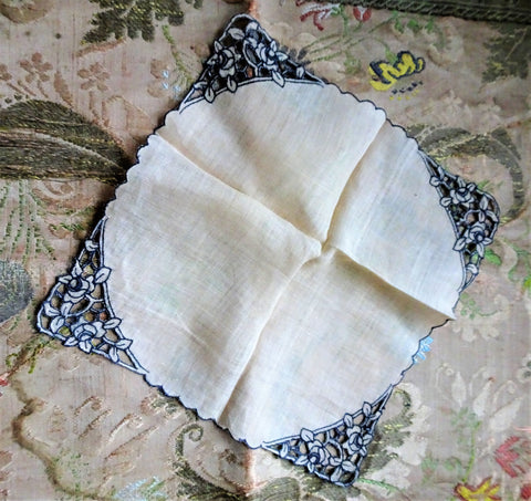 LOVELY Art Deco Hand Embroidered Hanky Beautiful Cutwork, Unusual, Embroidery Work,Lovely Vintage Hankie,Handkerchief,Wedding Bridal Hanky Collectible Hankies