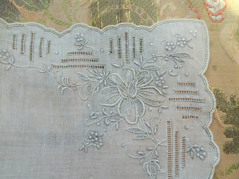 GORGEOUS WEDDING Hanky,Lots of Handwork,Vintage Handkerchief,Bridal Hankie,Raised Roses Embroidery,Collector or Bridal Heirloom,Vintage Hankies