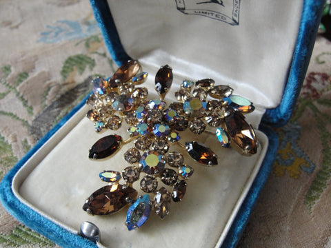 Vintage SHERMAN Signed Glittering TOPAZ Citrine Rhinestones Brooch,Prong Set,Brilliant Rhinestones,Dazzling Swarovski Crystal,Collectible Jewelry