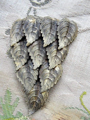 STUNNING Art Deco Large Dress or Fur Clip Aged Gold Metal Leaf Motifs Flapper Era Vintage Costume Jewelry