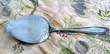 LOVELY Vintage Silver CAKE Server Oneida Community Plate Par Plate Vintage Silverware, Vintage Flatware, Fine Dining, Silver Pastry Server