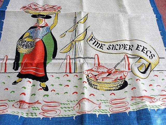 VINTAGE Irish Linen Printed Tea Towel Fine SILVER EELS Fish Colorful Linen Wall Hanging,Country French, Farmhouse Kitchen,Vintage Linens