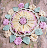 CHARMING Vintage FIGURAL Floral Doily, Flowers,Hand Crocheted Doily,Farmhouse Decor,French Country Cottage,Collectible Doilies,Vintage Decor