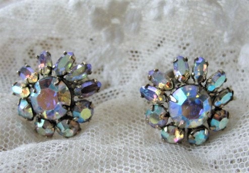 DAZZLING Signed SHERMAN Earrings,Mirror Like Sparkling Aurora Borealis Rhinestone Screw Back Earrings,Collectible Vintage Costume Jewelry