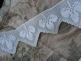 CHARMING Antique French Country Farmhouse Shelf Trim, Kitchen Cupboard Trim, Cheminee Shelf Pelmet, Fireplace Trim, Vintage Lace, Chic Decor