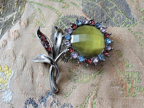 PRETTY Vintage Flower Brooch Pin,1950s Large Flower Pin, Colorful Rhinestones, Mid Century Brooch, Vintage Jewelry, Collectible Floral Pins