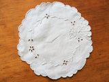 VINTAGE Madeira Lovely Doily,Hand Embroidered,Seed Embroidery,Raised Embroidery,Doilies,Farmhouse,French Country Decor, Vintage Table Linens