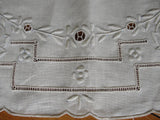 EXCEPTIONAL Vintage Madeira Embroidered Linen Table Centerpiece,Tray Cloth,Lots of Hand Work,Luxury Collectible Linens,Linen Lover Gift