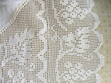 EXQUISITE Victorian Lace and Linen Tablecloth, Tea Time Cloth, Dining Tablecloth, Beautiful Lace French Country, Farmhouse Decor
