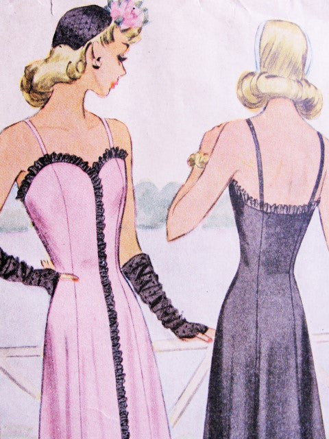 40s BEAUTIFUL Evening Dress Gown Pattern McCALL 5705 WW II Era Stunnin  A  Vintage shop