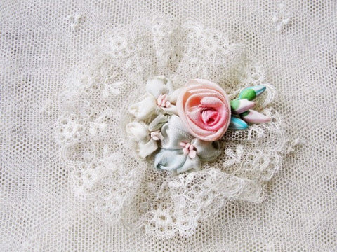 Lovely Antique FRENCH RIBBONWORK Pink Rose Ribbon Flowers Rosettes Bud Flowers Lace Edged 20s Flapper Gatsby Perfect For Bridal Weddings